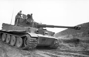 Bundesarchiv Bild 101I-554-0872-35 2C Tunesien 2C Panzer VI 28Tiger I 29