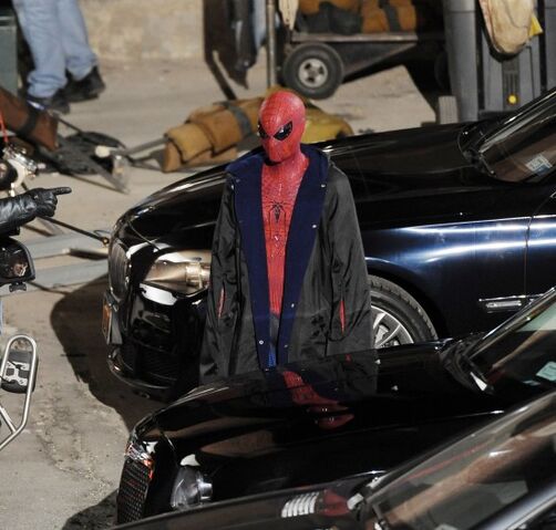File:Spidey set feb 13-550x525.jpg