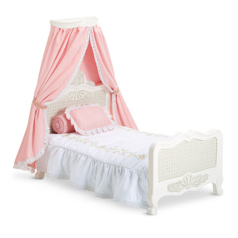 File:SamanthaBedAndBedding.jpg