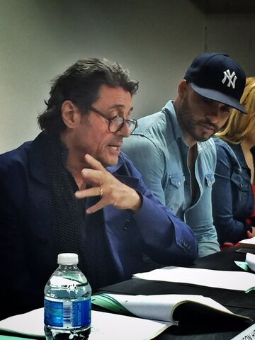 File:Table read im rw2.jpg