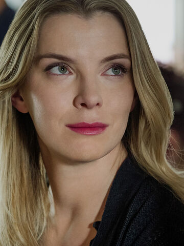 File:AudreyBurtonCropped.jpg