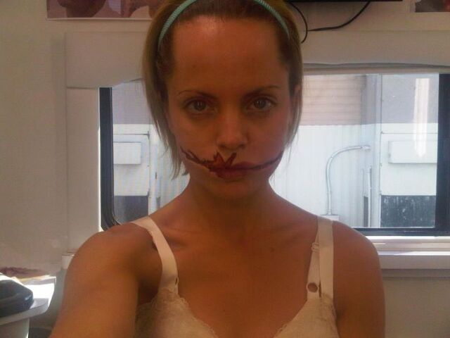 File:BlackDahliamakeup.jpg