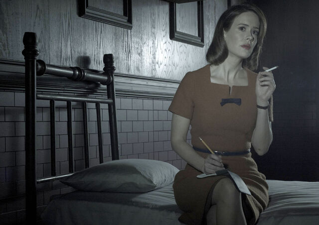 Fichier:Lana Promo3.jpg