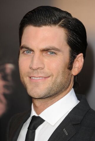 File:Wes Bentley Cast Infobox.jpg