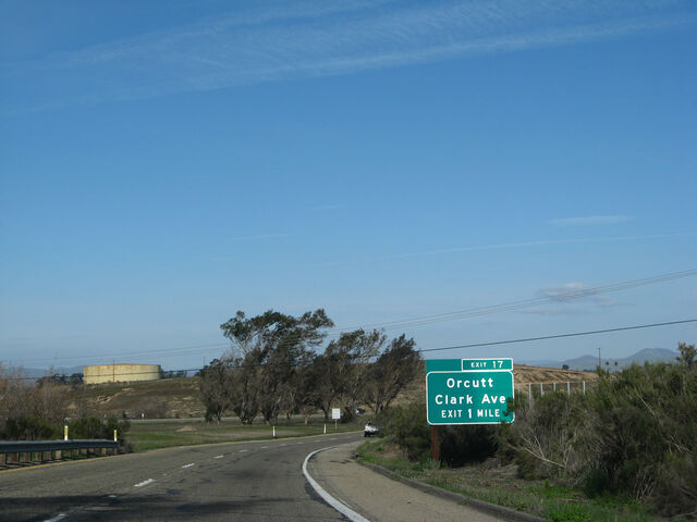File:Ca-135 nb exit 017 02.jpg
