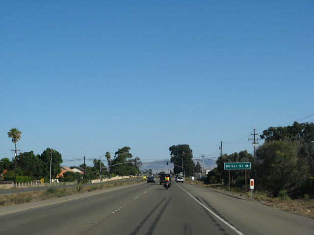 File:Ca-135 nb broadway 02.jpg