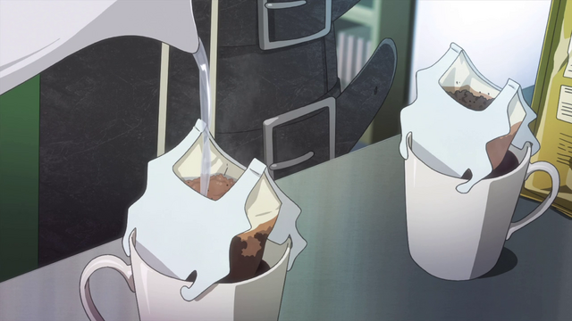 File:Pouring Coffee.png