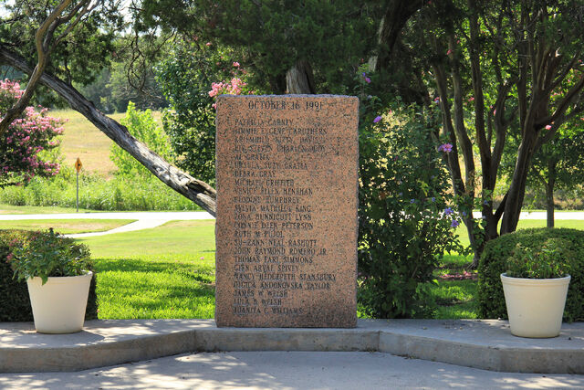 File:Lubys memorial killeen.jpg