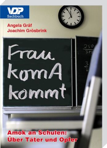 File:Frau komA kommt.jpg