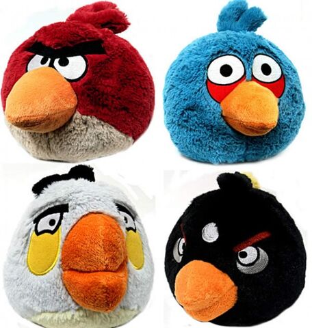 Archivo:PeluchesAngryBirds-560x589.jpg