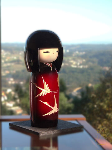 Archivo:Kokeshi-garza.jpg