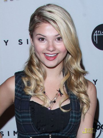 File:Stefanie CS.png