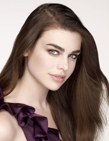 File:Raina-Cover-Girl-americas-next-top-model-12151429-464-600.jpg