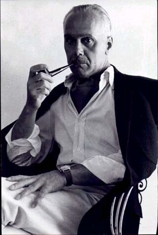 Archivo:Luis cernuda.jpg
