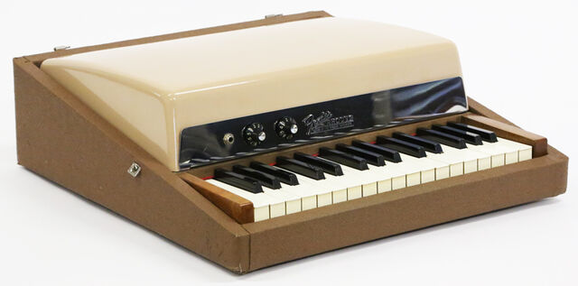 File:Fender Rhodes.jpg