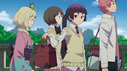 Izumo tratando a Shiemi como esclava.png
