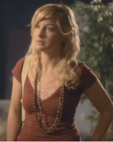 File:Aprillauren.png