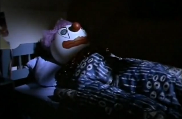 File:25crimclowninmikesbed.png