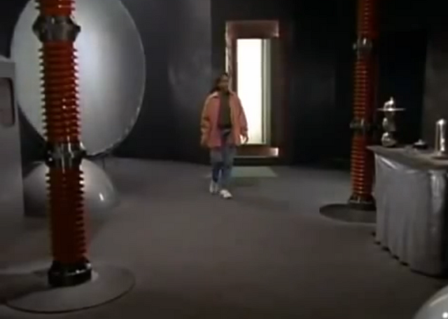 File:Totckwonderingintotrangebuilding.png