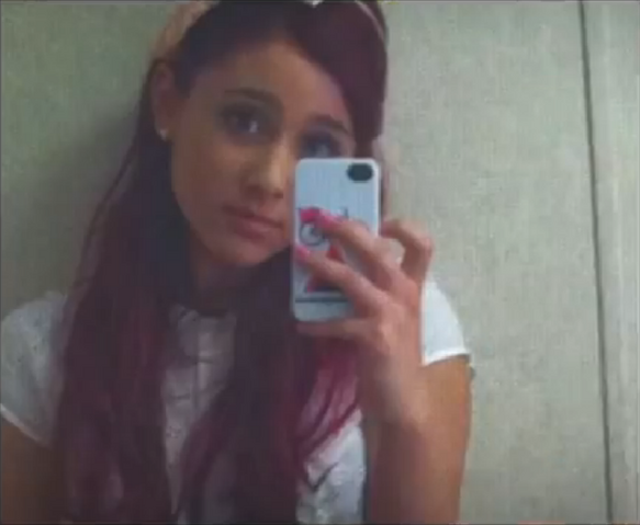 File:Ariana3.png