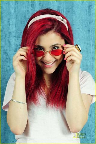 File:Ariana Amaze.jpg
