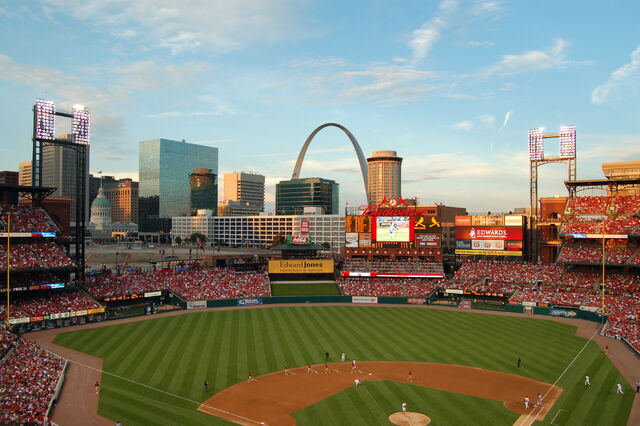 File:Busch Stadium-1195659353-879.jpg