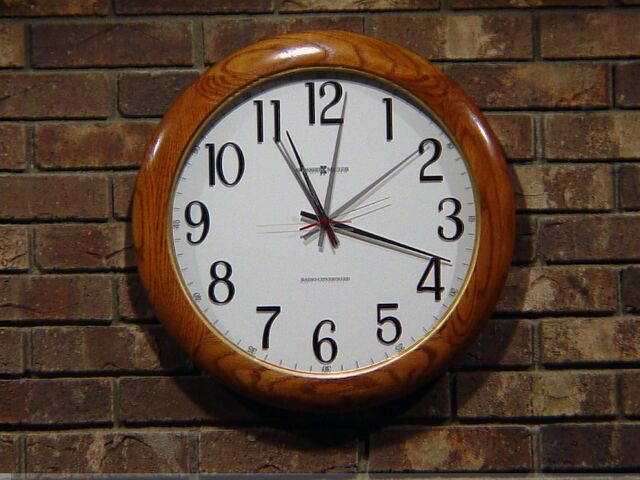 File:1187120635 Clock.jpg