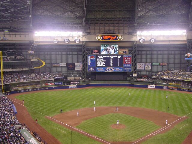 File:Milwaukee Brewers-1199122159-480.jpg