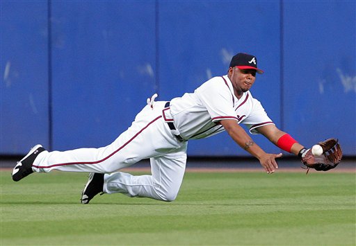 File:Ajones2 diving catch.jpg