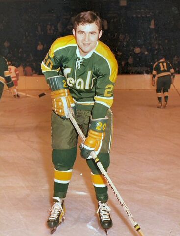 File:Player profile Ernie Hicke.jpg