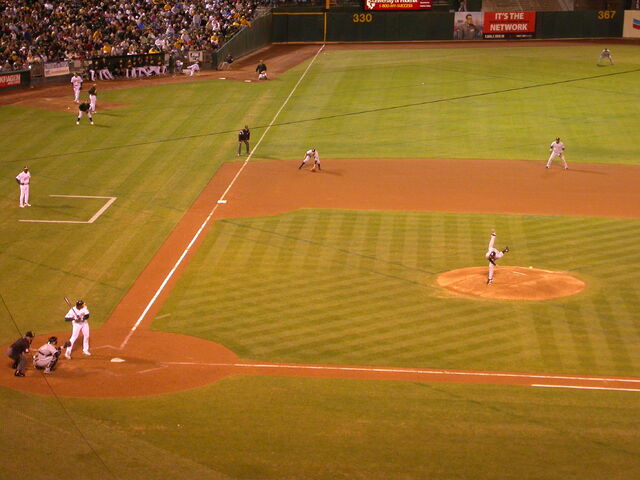 File:McAfee Coliseum-1195670353-69.jpg