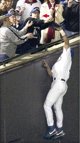 File:1191205630 Steve Bartman.jpg