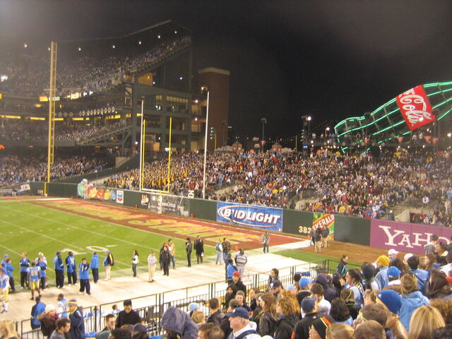 File:Emerald Bowl-1199061959-41.jpg