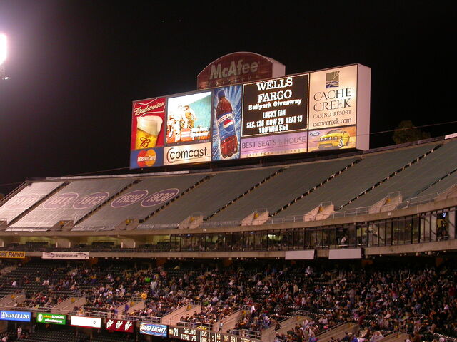 File:McAfee Coliseum-1195670347-430.jpg