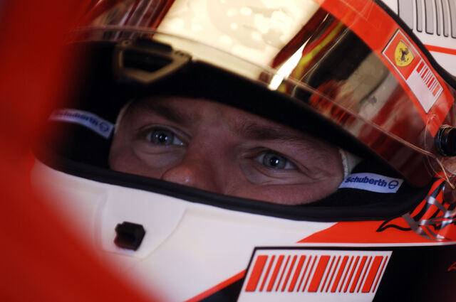 File:Kimi Raikkonen-1197156172-877.jpg