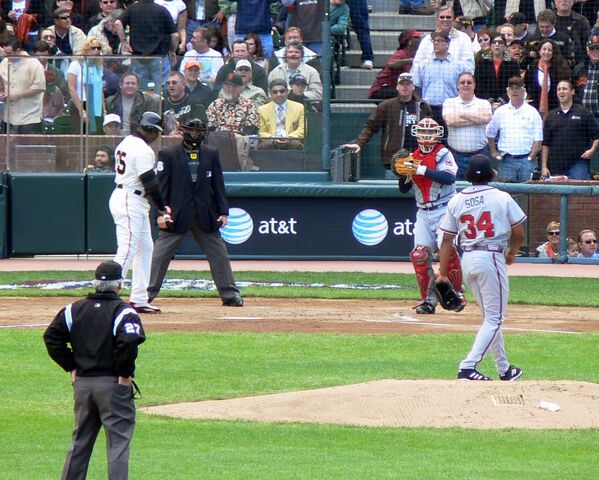 File:"Barry Bonds"-1194885140-693.jpg