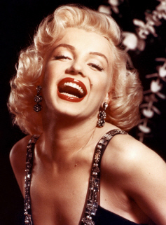 File:MarilynMonroe.jpg