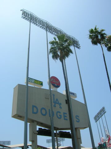 File:Dodger Stadium-1195663760-408.jpg