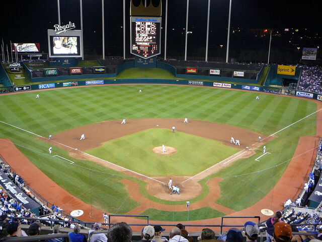 File:Kauffman Stadium-1195669761-178.jpg