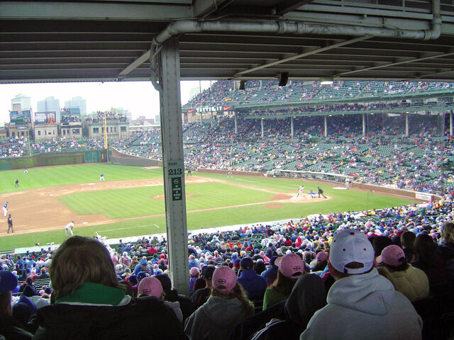 File:Wrigley Field-1195688534-180.jpg