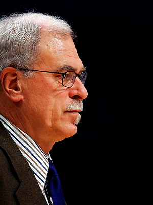File:1187042522 Phil jackson.jpg