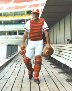 File:Bench Johnny.jpg