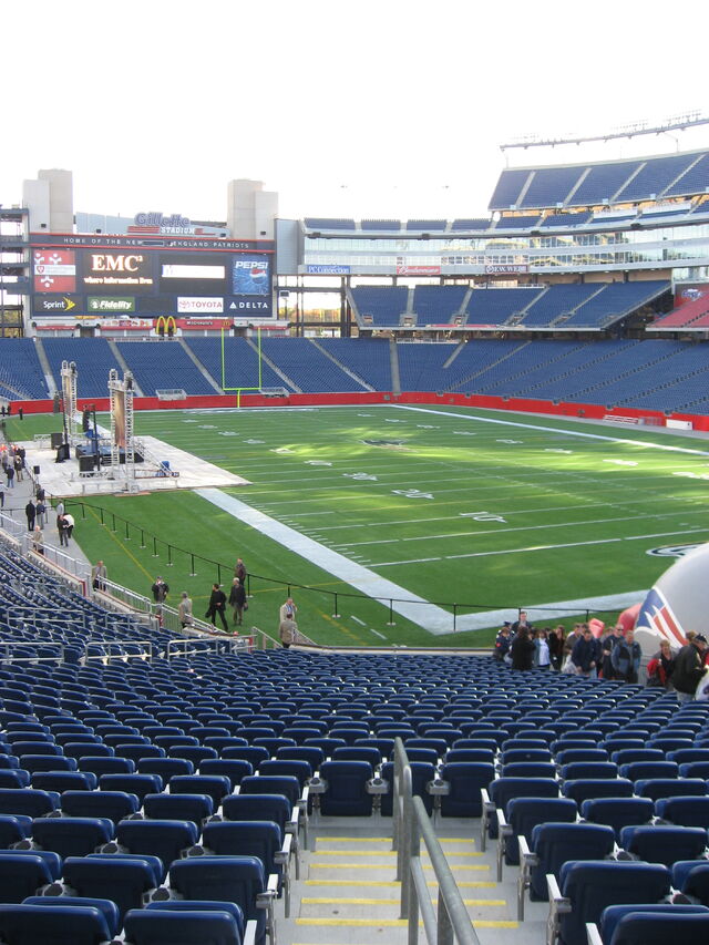 File:Gillette Stadium-1195777205-511.jpg