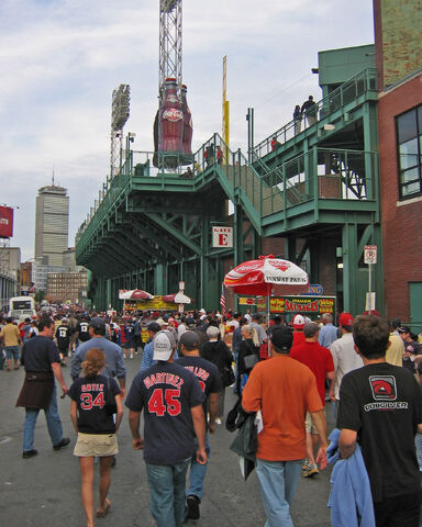 File:Fenway Park-1195665930-465.jpg