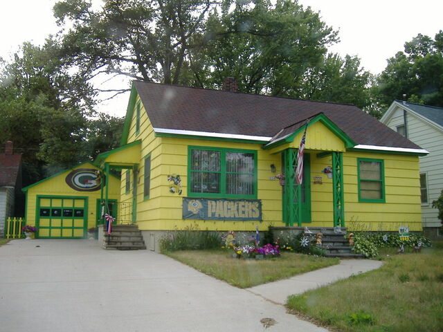 File:Packerhouse.jpg