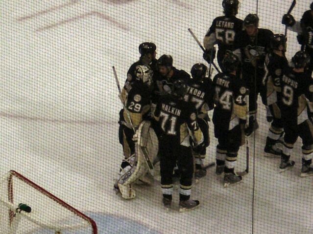 File:1211569282 Penswin1.jpg