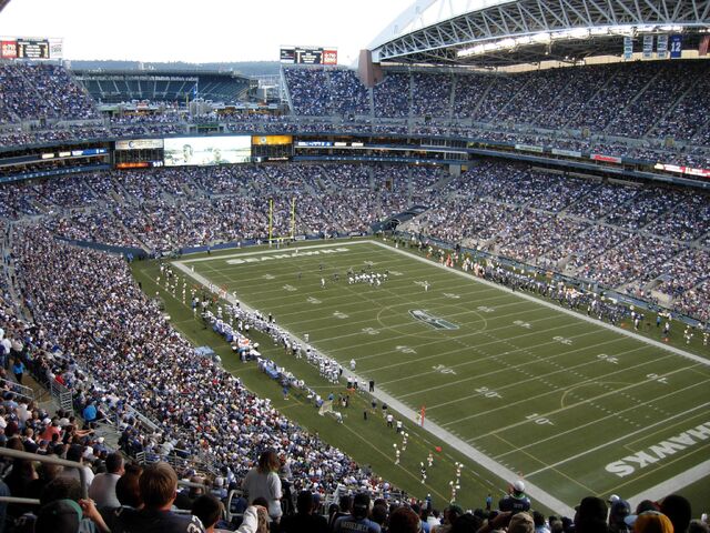 File:Qwest Field-1196047959-685.jpg