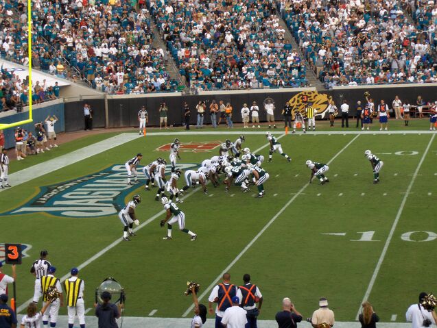 File:ALLTEL Stadium-1195769133-455.jpg