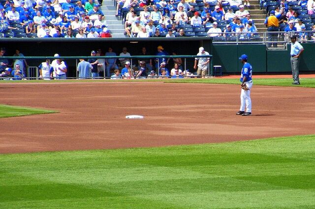 File:Kauffman Stadium-1195669773-961.jpg