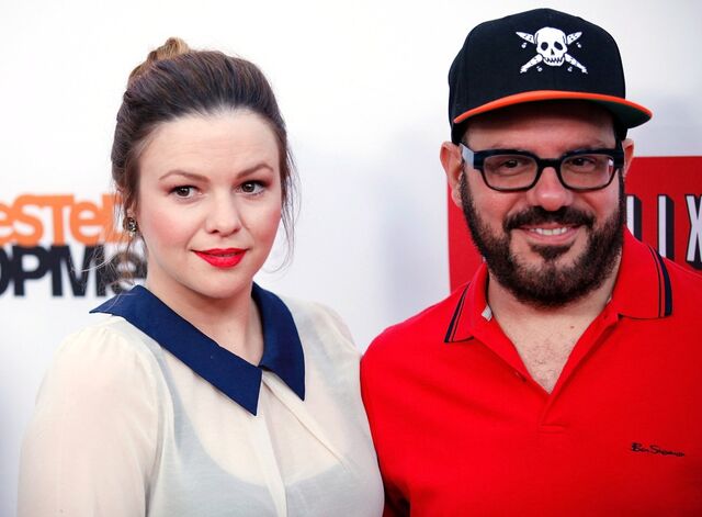 File:2013 Netflix S4 Premiere - David and Amber 04.jpg